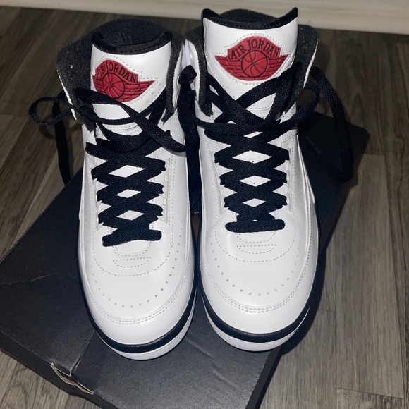 NWT Retro Jordan 2 ‘OG’ Chicago - Picture 2 of 4